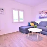 Dinko Villa *