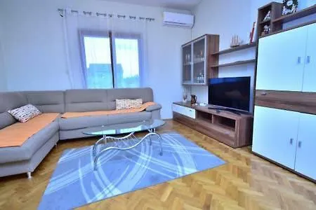 Dinko Villa Pridraga